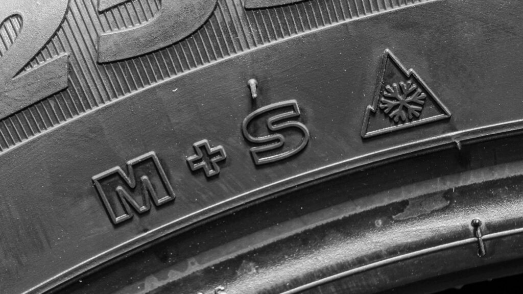 Opony m+s z symbolem alpejskim